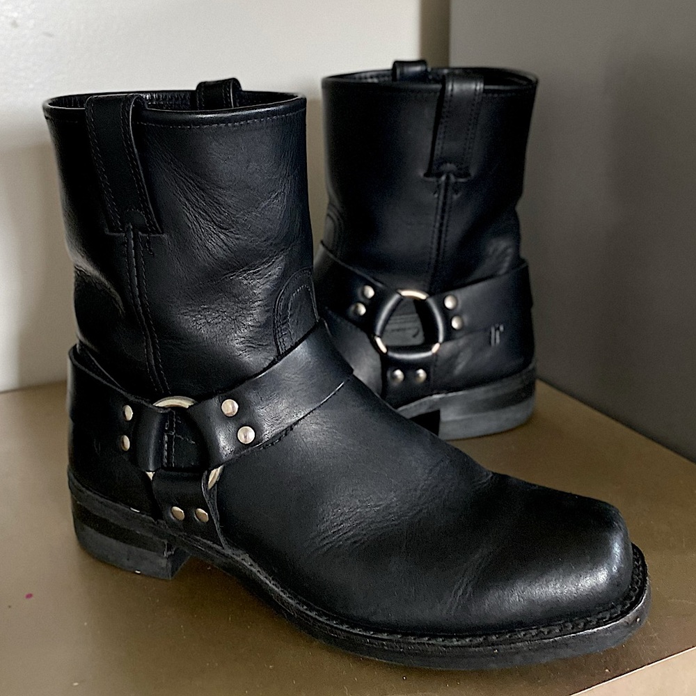 Frye harness leather boots | size 12 | metal o-ring detail